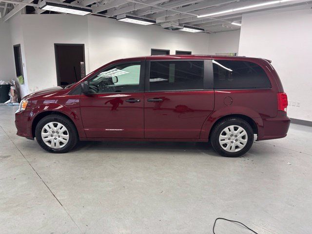 Used 2019 Dodge Grand Caravan SE w/ UConnect Hands-Free Group FWD image 5