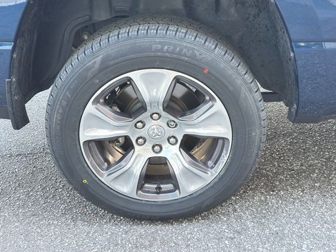 Used 2023 RAM 1500 Laramie AWD/4WD image 37