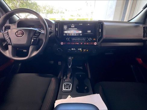 Used 2026 Nissan Frontier PRO-4X AWD/4WD image 6