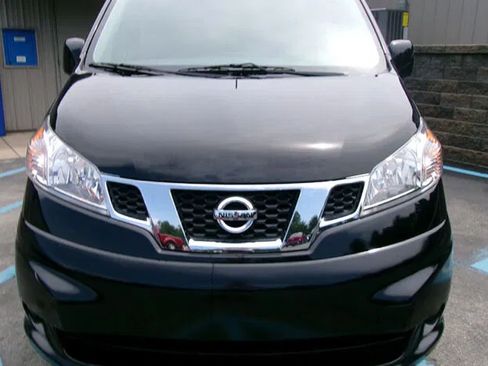 Used 2020 Nissan NV200 SV w/ Sliding Glass Door Package FWD image 4