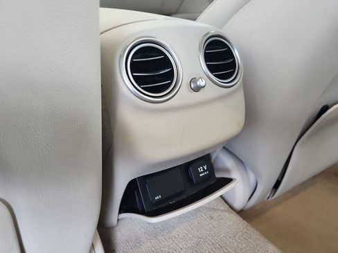 Used 2019 Mercedes-Benz E 450 4MATIC Wagon image 21