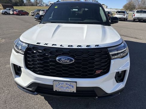 New 2025 Ford Explorer ST image 8