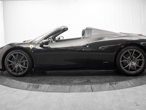 Used 2014 Ferrari 458 Spider RWD image 6