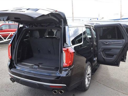 Used 2022 GMC Yukon Denali w/ Denali Premium Package image 30
