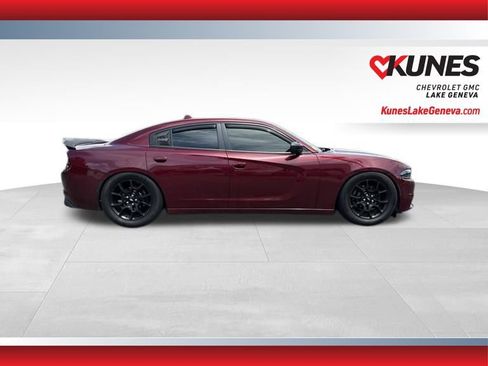 Used 2017 Dodge Charger SXT w/ AWD Plus Group image 3