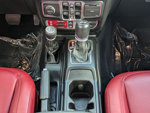 Used 2024 Jeep Wrangler Rubicon 392 image 24