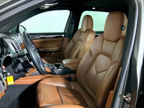 Certified 2016 Porsche Cayenne Diesel AWD/4WD image 5