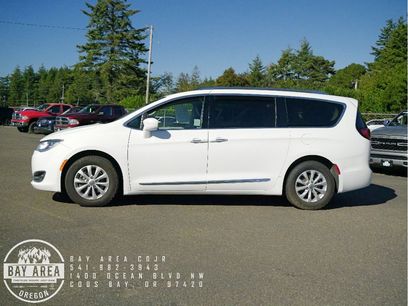 Used 2019 Chrysler Pacifica Touring-L