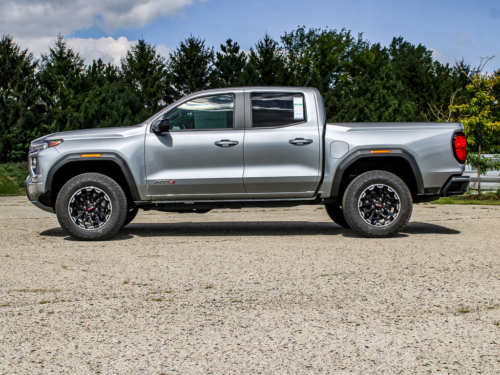 New 2026 GMC Canyon AT4 w/ AT4 Premium Package AWD/4WD image 4