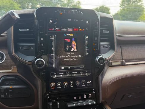 Used 2020 RAM 2500 Limited AWD/4WD image 19