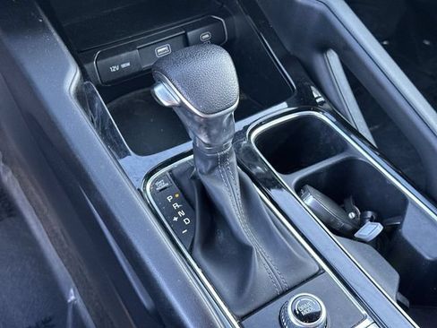Used 2024 Kia Telluride LX FWD image 21