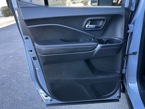 Certified 2023 Honda Ridgeline Black Edition image 39