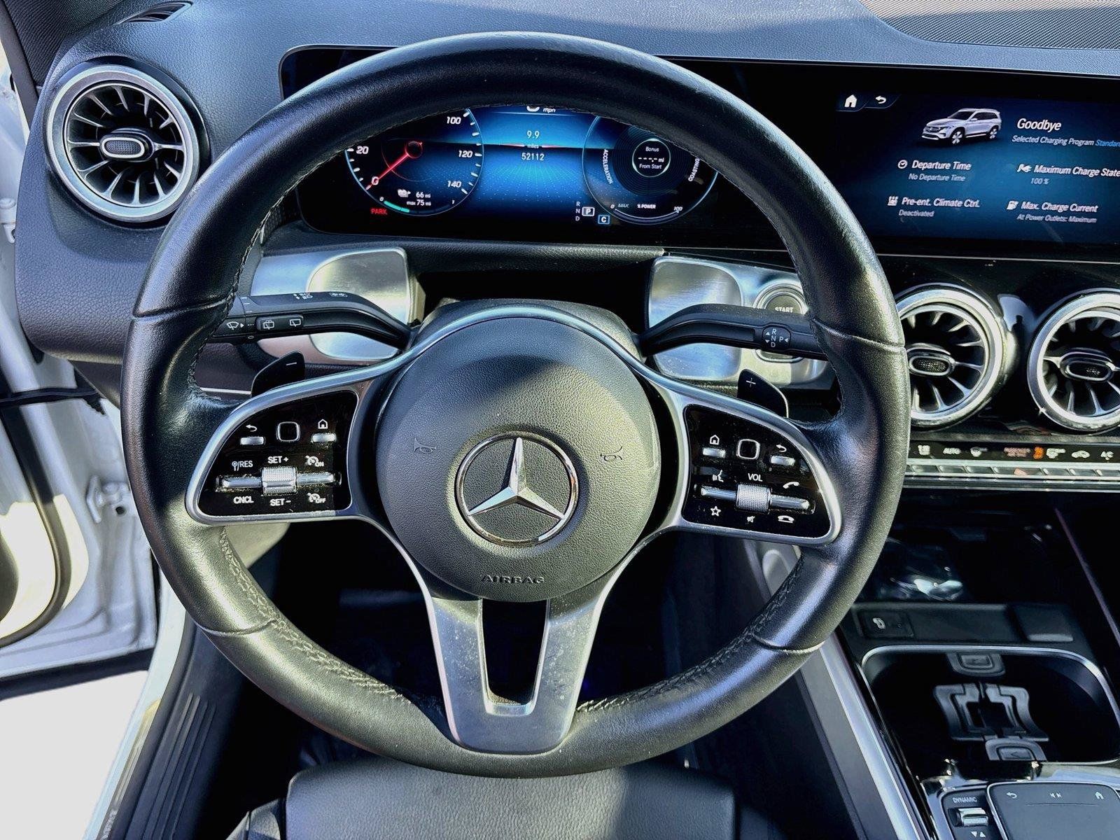 Used 2022 Mercedes-Benz EQB 300 4MATIC w/ Exclusive Package image 11