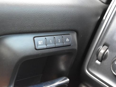 Used 2016 Chevrolet Silverado 1500 LTZ Z71 AWD/4WD image 28