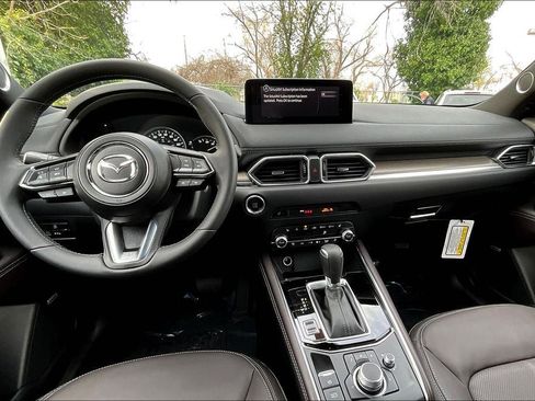 Used 2025 MAZDA CX-5 Signature image 15