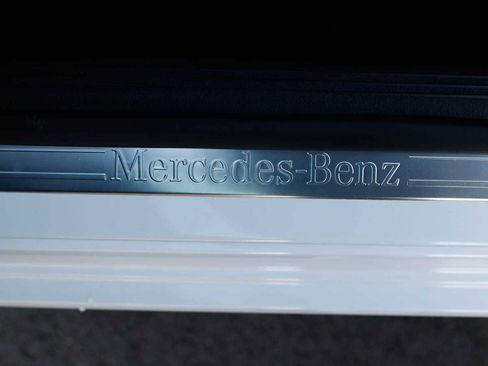 Used 2026 Mercedes-Benz C 300 4MATIC Sedan image 9