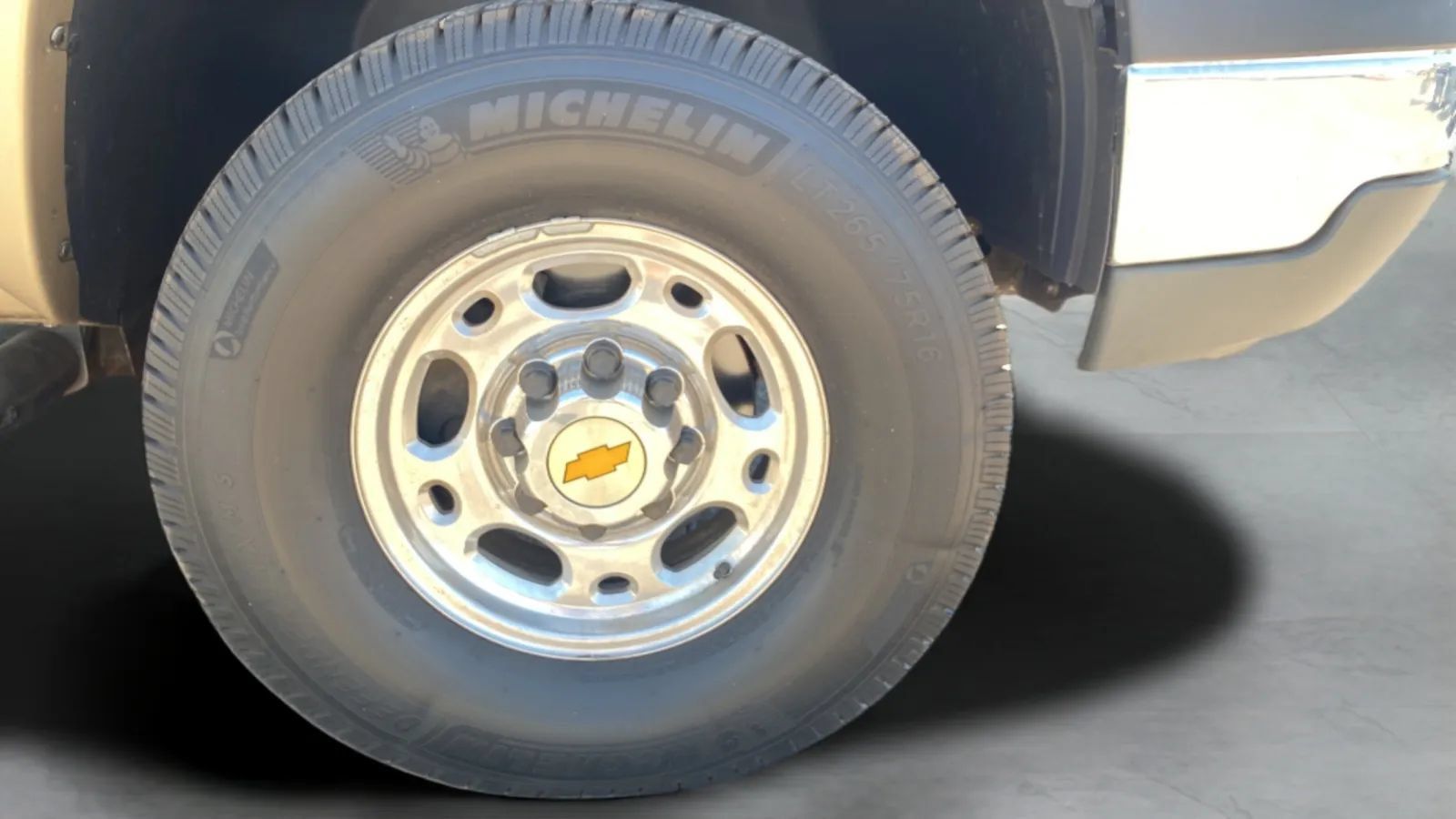 Used 2004 Chevrolet Silverado 2500 LT RWD image 39