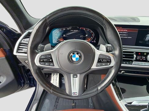 Used 2021 BMW X5 M50i AWD/4WD image 38