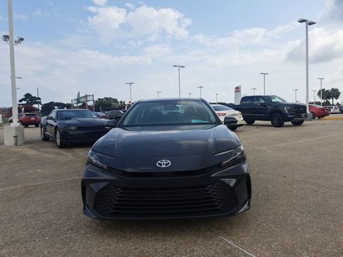 Used 2026 Toyota Camry LE FWD image 2