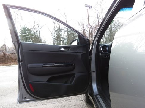 Used 2020 Kia Sportage S w/ S Premium Package image 9