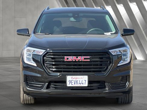 Certified 2023 GMC Terrain SLE w/ Driver Convenience Package image 9