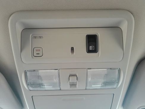 Used 2017 Nissan Titan SL RWD image 55