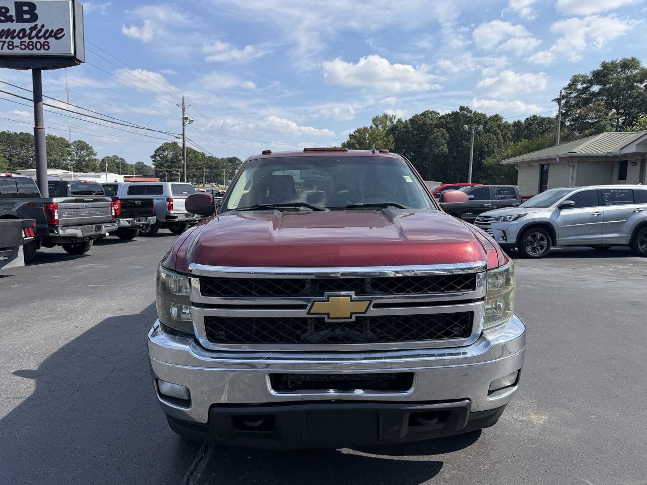 Used 2014 Chevrolet Silverado 2500 LTZ w/ LTZ Plus Package AWD/4WD image 2