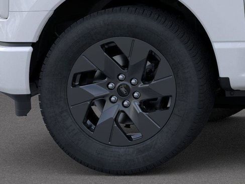 New 2025 Ford F150 Lightning Flash AWD/4WD image 19