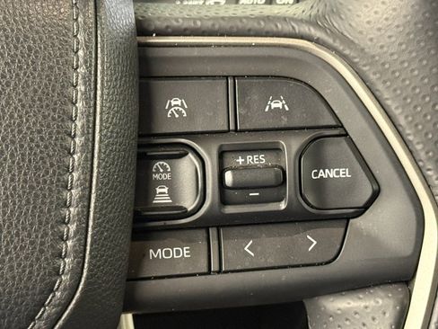 New 2025 Toyota 4Runner 4WD image 21