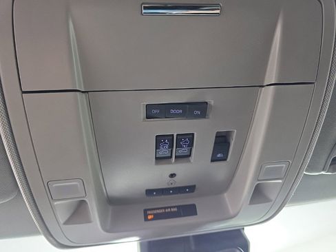 Used 2016 GMC Sierra 1500 Denali w/ Denali Ultimate Package image 26