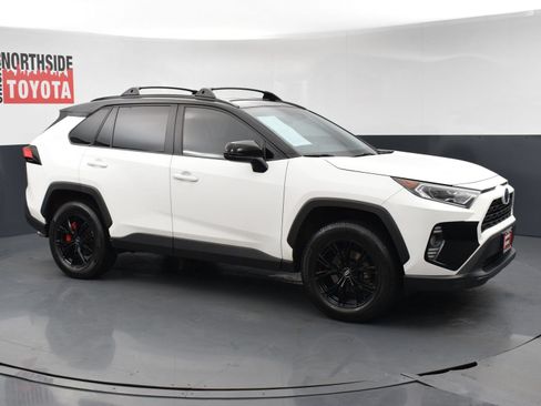 Used 2020 Toyota RAV4 XLE w/ XLE Grade Weather Package AWD/4WD image 6