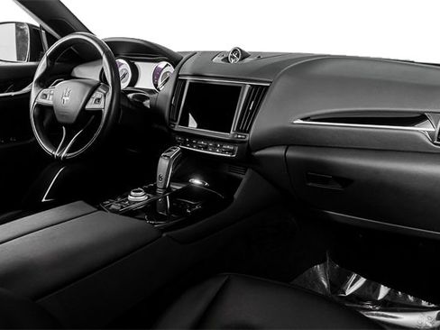 Used 2022 Maserati Levante GT image 55