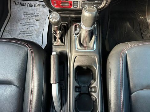 Used 2021 Jeep Gladiator Rubicon image 18