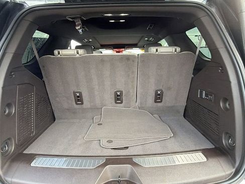 Used 2023 Chevrolet Tahoe Z71 w/ Luxury Package image 10