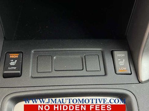Used 2016 Subaru Forester 2.5i Premium AWD/4WD image 43