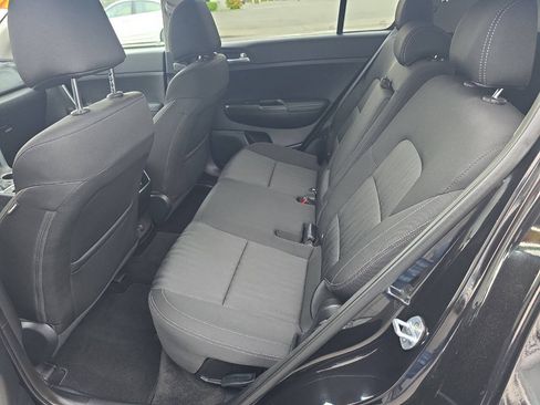 Used 2017 Kia Sportage LX FWD image 9