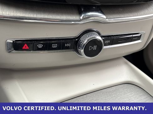 Certified 2023 Volvo XC60 B5 Plus w/ Climate Package image 22