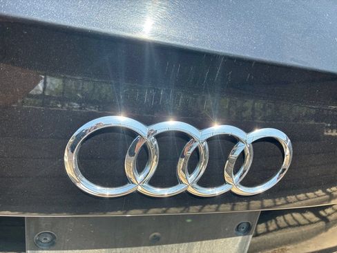 Used 2017 Audi Q7 3.0T Premium Plus w/ Premium Plus Package AWD/4WD image 11