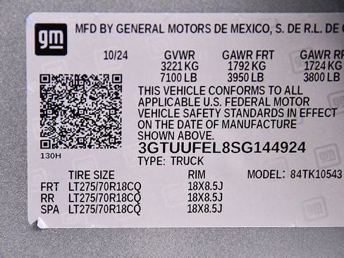 Used 2025 GMC Sierra 1500 AT4X image 18