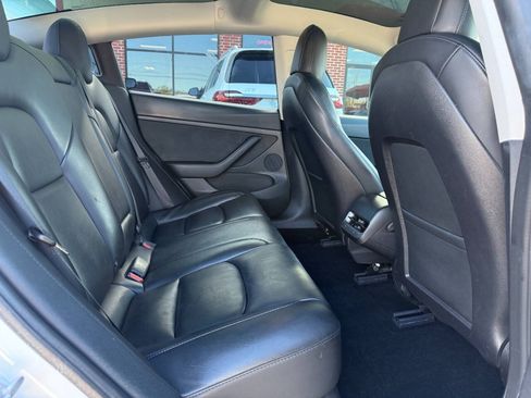 Used 2021 Tesla Model 3 Standard Range Plus RWD image 8