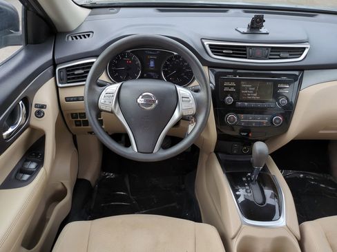 Used 2016 Nissan Rogue S w/ Appearance Package image 14