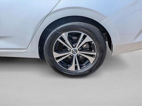 Used 2023 Nissan Sentra SV FWD image 9