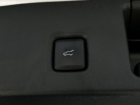 Used 2020 Ford Escape SEL FWD image 35