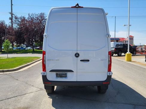 New 2025 Mercedes-Benz Sprinter 2500 image 34