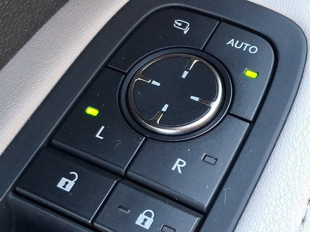 Used 2024 Lexus RX 350 Premium w/ Convenience Package AWD/4WD image 26