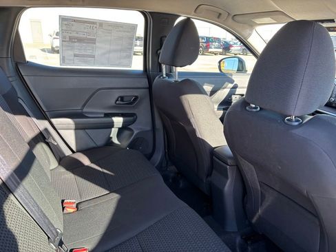 Used 2025 Nissan Kicks S image 9