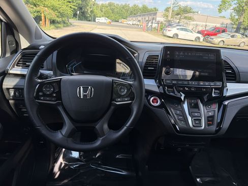 Used 2023 Honda Odyssey Touring image 28