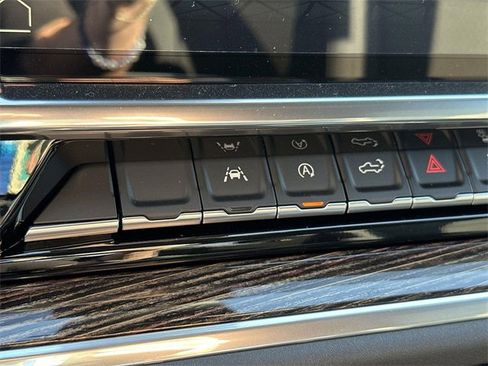 New 2026 GMC Sierra 1500 Elevation w/ LPO, Elevation Black Package image 18