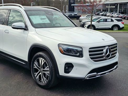 New 2026 Mercedes-Benz GLB 250 4MATIC image 2