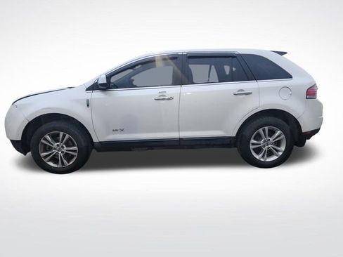 Used 2010 Lincoln MKX AWD image 5